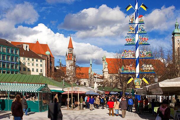 Auf dem Viktualienmarkt wird wieder Ballermann gefeiert – zum Ärger der Händler. Auf dem Viktualienmarkt wird wieder Ballermann gefeiert – zum Ärger der Händler.