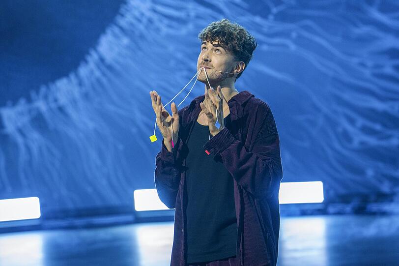 Timon Krause beherrscht das Spiel mit Realität und Illusion perfekt. Das brachte ihm schon mehrfach den Titel des besten europäischen Mentalisten ein. Timon Krause beherrscht das Spiel mit Realität und Illusion perfekt. Das brachte ihm schon mehrfach den Titel des besten europäischen Mentalisten ein.