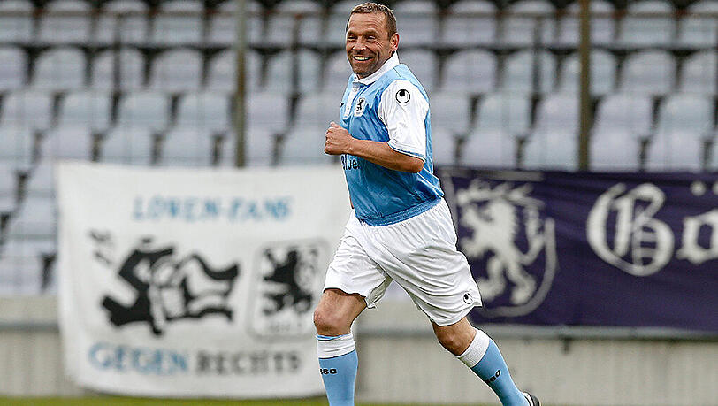 In seiner Zeit bei den Löwen Fanliebling: Thomas Häßler, hier im Dress der Löwen-Allstars im Mai 2015. In seiner Zeit bei den Löwen Fanliebling: Thomas Häßler, hier im Dress der Löwen-Allstars im Mai 2015.