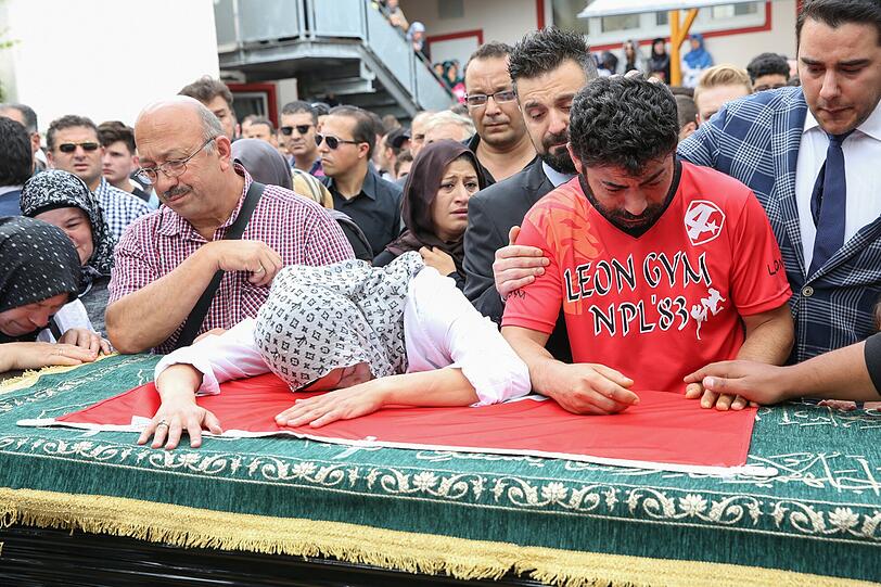 In der Trauer vereint: Die türkisch-islamische Gemeinde hat am Dienstag der Opfer des OEZ-Amokläufers gedacht.