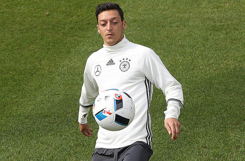 Mesut Özil steht seit September 2013 beim FC Arsenal unter Vertrag.