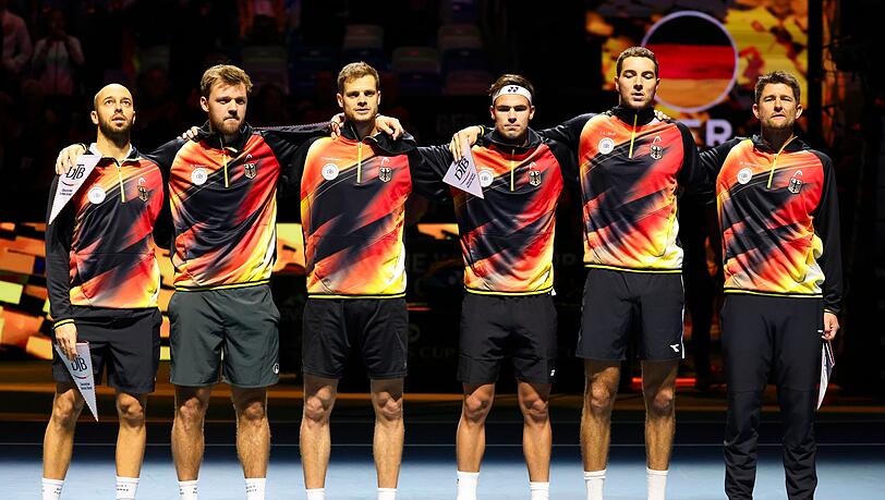 Das deutsche Davis-Cup-Team liegt im Viertelfinale gegen Kanada in Führung.
