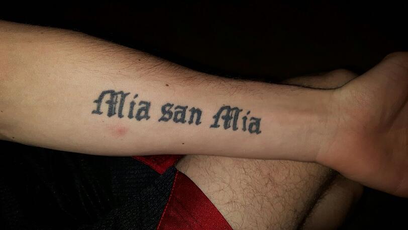 Fan-Liebe, die unter die Haut geht! Die besten FC-Bayern-Tattoos der AZ-Leser...