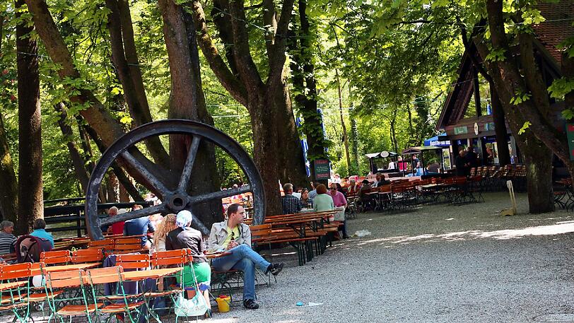 Lauschig: Der Biergarten der Inselmühle.