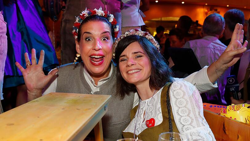 Elena Uhlig und Joyce Ilg Elena Uhlig und Joyce Ilg