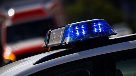 Die Polizei sucht eine Frau, die bei einem Trambahnunfall verletzt worden ist. (Symbolbild)