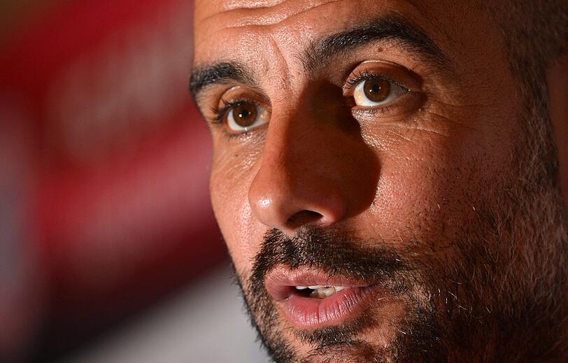 Pep Guardiola bei der Pressekonferenz des FC Bayern.