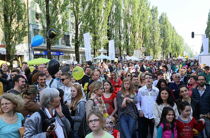 Das Streetlife-Festival ist Münchens größtes Straßenfest. Wir zeigen die besten Bilder in der Klickstrecke.