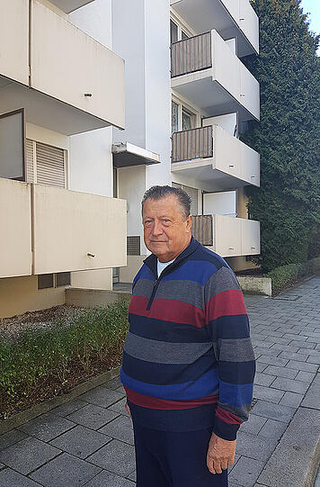 Hausmeister und Wohnungsbesitzer Reinhard Schulz.