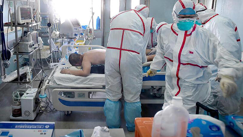Ein mit Vogelgrippe infizierter Patient in einem Krankenhaus der chinesischen Provinz Hubei.