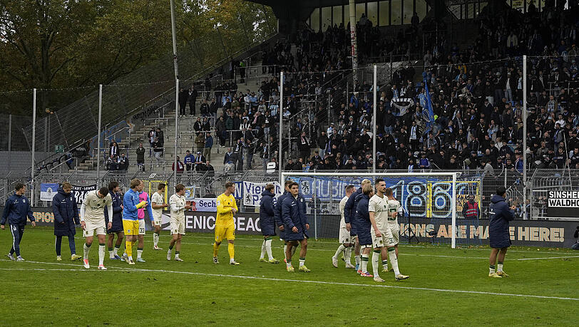 Der TSV 1860 verliert bei Waldhof Mannheim mit 1:3. Der TSV 1860 verliert bei Waldhof Mannheim mit 1:3.