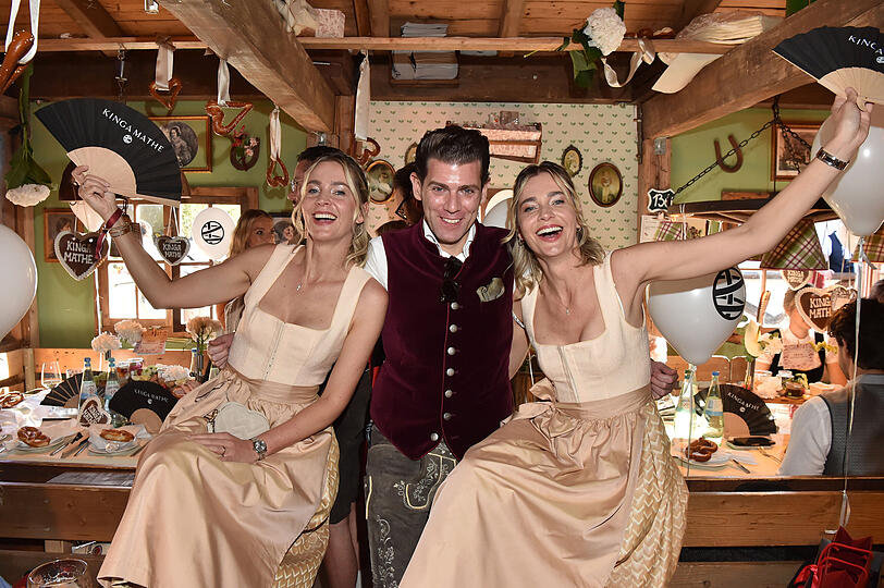Nina und Julia Meise mit Alessandro Rizzo Nina und Julia Meise mit Alessandro Rizzo