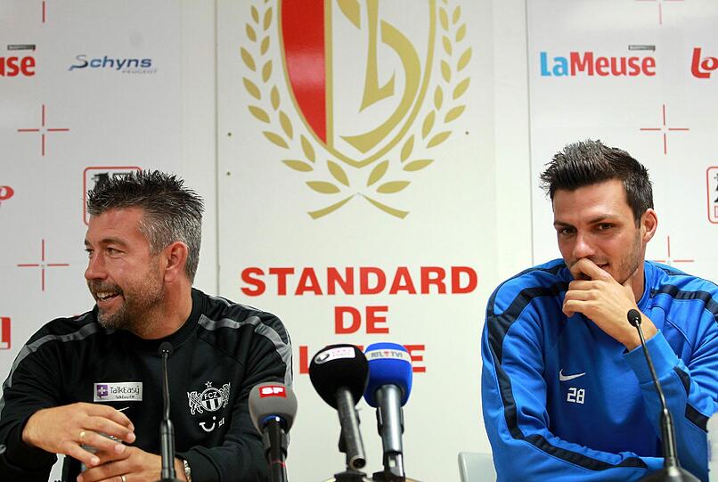 Bekanntes Gesicht beim FC Zürich: Ex-Löwe Mathieu Béda (re.). Im Bild sitzt er neben Coach Urs Fischer. Hier gibt's die Zürich-Stars in Bildern.