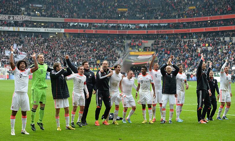 So ausgelassen feiern die Bayern-Spieler den Meistertitel. Die schönsten Jubel-Bilder!