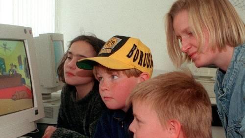 Im Anfängerkurs der Stadtbibliothek können sich Kinder am Donnerstag fit fürs Internet machen. Im Anfängerkurs der Stadtbibliothek können sich Kinder am Donnerstag fit fürs Internet machen.