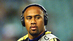 Die neuseeländische Rugby-Legende Jonah Lomu ist tot. Die neuseeländische Rugby-Legende Jonah Lomu ist tot.