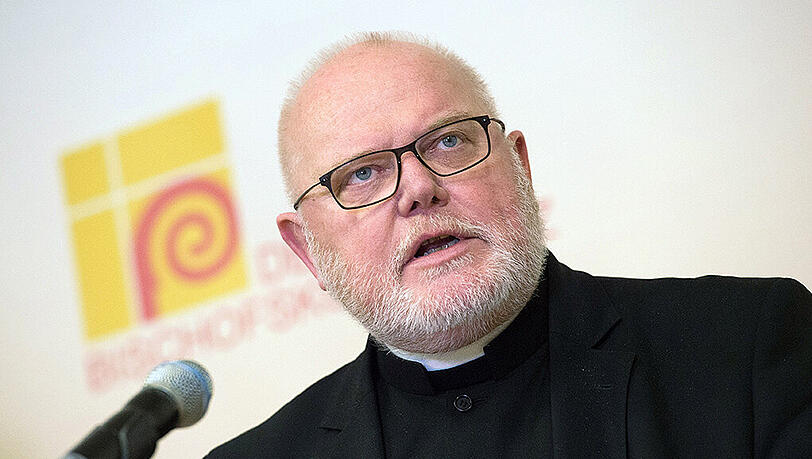 Kardinal Reinhard Marx über die aktuelle Flüchtlingskrise: "Jetzt geht es doch erstmal darum, Menschen vor der nackten Not zu retten." Kardinal Reinhard Marx über die aktuelle Flüchtlingskrise: "Jetzt geht es doch erstmal darum, Menschen vor der nackten Not zu retten."