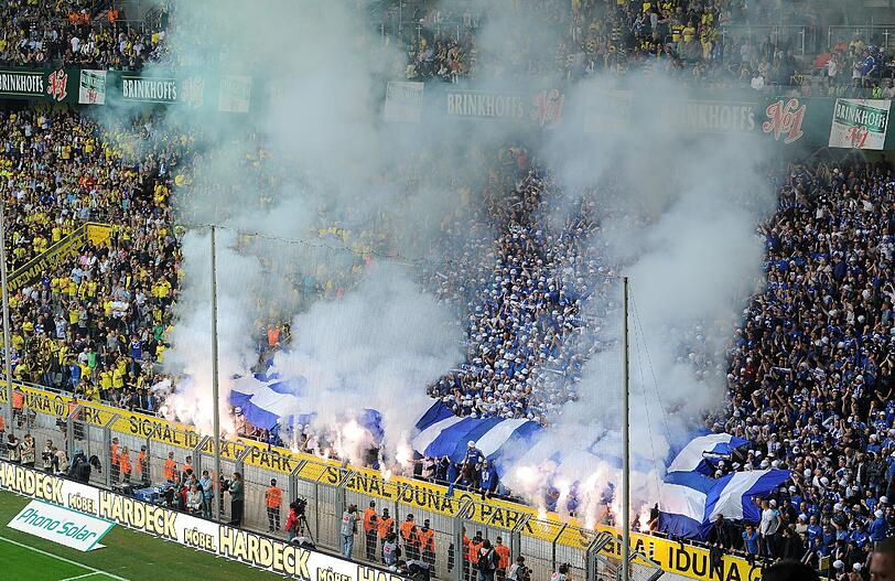 &bdquo;Dortmunder und Schalker Gewalttäter haben unser Sicherheitskonzept bewusst unterlaufen, um die gewalttätigen Auseinandersetzungen mit Unbeteiligten und dem Gegner zu suchen&ldquo;
