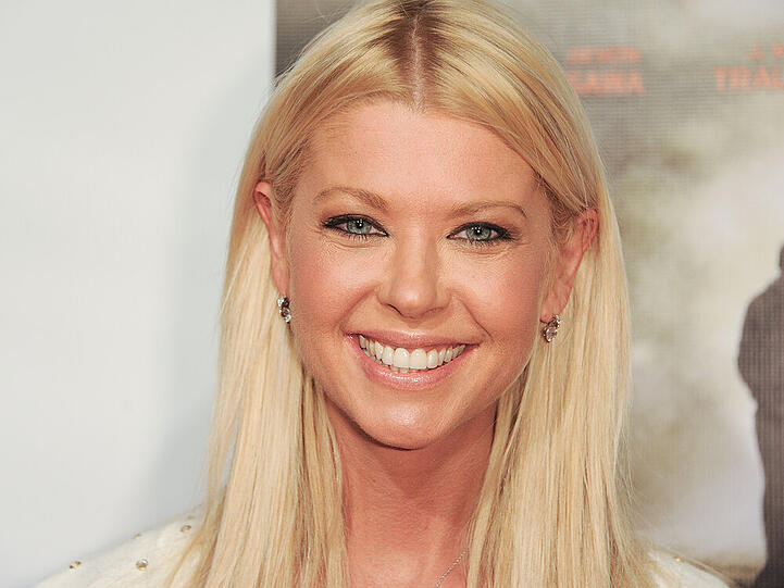 Tara Reid hat ihr eigenes Hai-Parfüm veröffentlicht