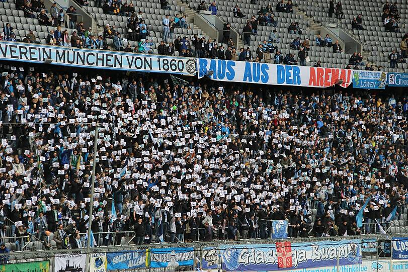 Die Löwen-Fans protestieren: Gegen Investor Hasan Ismaik und die Allianz-Arena.