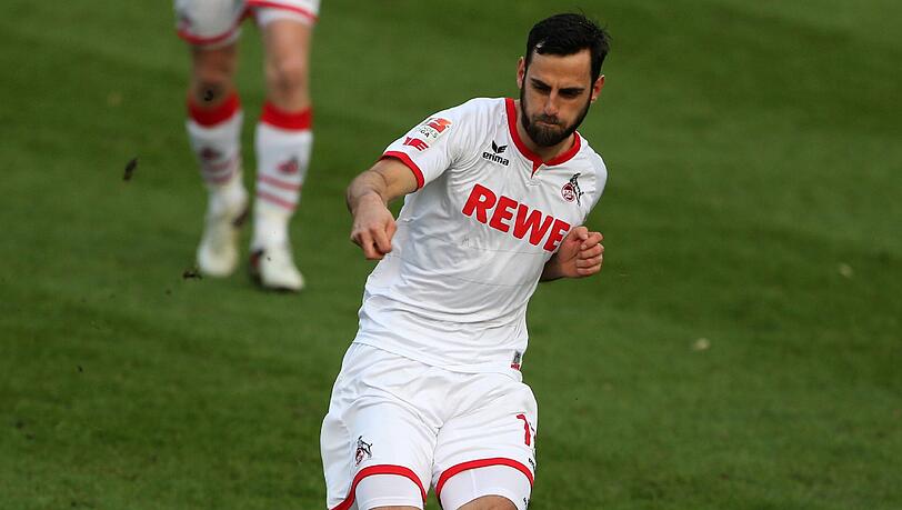 Mergim Mavraj steht seit 2014 beim 1. FC Köln unter Vertrag. Mergim Mavraj steht seit 2014 beim 1. FC Köln unter Vertrag.