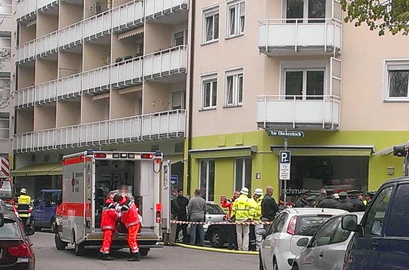 Bilder vom Rettungseinsatz in der Holzstraße im Glockenbachviertel.