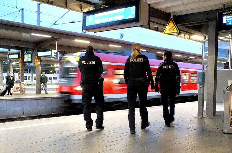 Eine Streife der Bundespolizei am Ostbahnhof (Symbolbild).