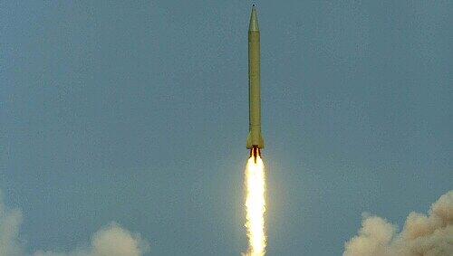 Auf die Drohung folgt der Raketentest: Shahab-3 Auf die Drohung folgt der Raketentest: Shahab-3