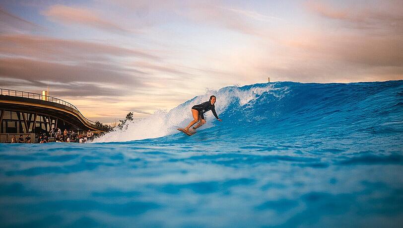 Adrenalinkick pur: Die beeindruckenden Wellen versprechen ultimativen Surfspaß!