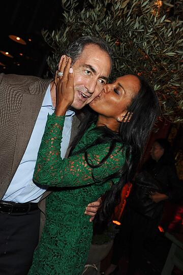 Herr de Castro und Barbara Becker beim mediterranen Abend der Schweizer Naturkosmetikmarke OLIVEDA im Bayerischen Hof.