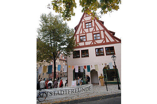 Ein Prestige-Projekt des Vereins war die Sanierung des Irrerbads am Weinmarkt. Insgesamt hat er 230 große und kleine denkmalpflegerische Arbeiten durchgeführt.