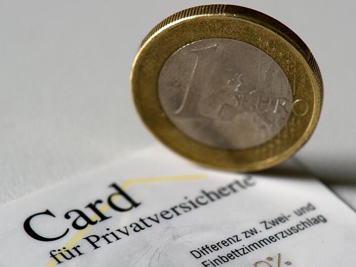 "Eine Beitragsanpassung zum 1. Januar 2021 ausschließlich aufgrund des Virus halte ich für unwahrscheinlich", sagt ein Branchenexperte.