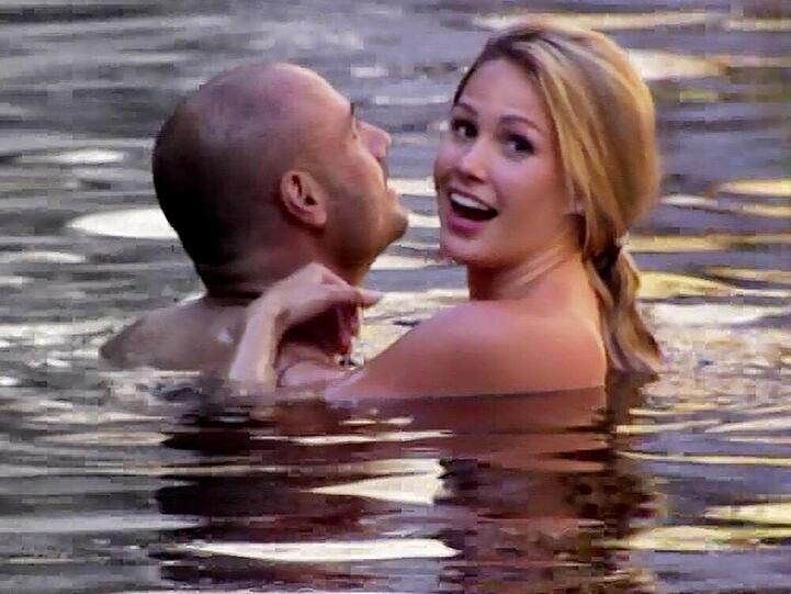Bilder von Angelinas Aufritt bei "Der Bachelor"...