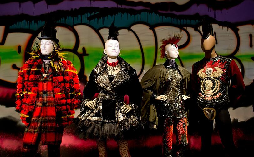 Jean Paul Gaultiers Ausstellung "From The Sidewalk To The Catwalk" macht Halt in München