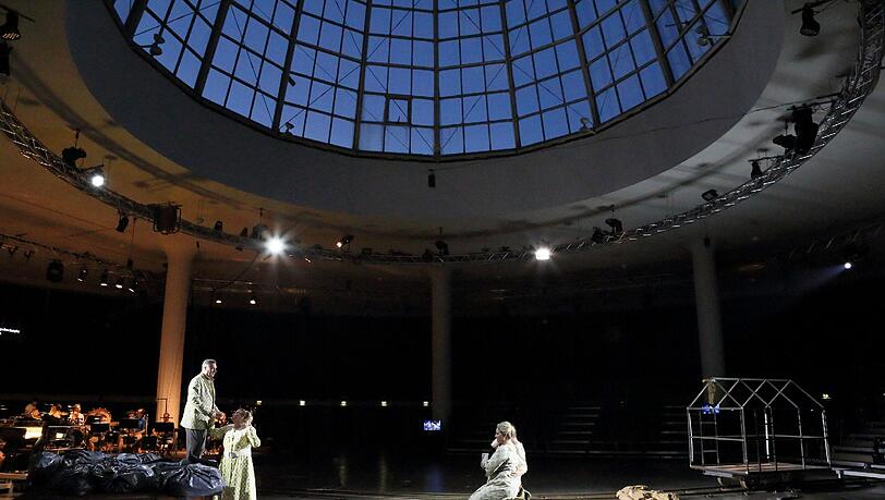 Ein starkes Stück: "Greek" von Mark-Anthony Turnage im Postpalast. Ein starkes Stück: "Greek" von Mark-Anthony Turnage im Postpalast.
