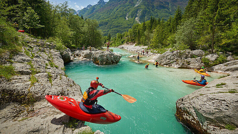 Adrenalin pur - Mit dem Raft, Kajak oder Kanu die Stromschnellen hinunter.