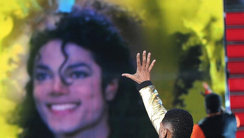 Michael Jackson sorgt weiter für Schlagzeilen Michael Jackson sorgt weiter für Schlagzeilen