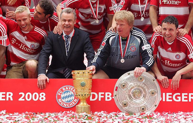 OTTMAR HITZFELD (2007/08): Am 2. Januar 2008 erklärt Hitzfeld seinen Abschied bei den Bayern zum Saisonende. Die Münchner verlieren danach in der Liga nur noch ein Spiel und holen am Ende das Double.