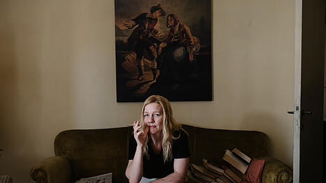 Ingeborg Bachmann (Sandra H&uuml;ller) in ihrer Wohnung in Rom. Der Film er&ouml;ffnet das Festival am 6. Mai.