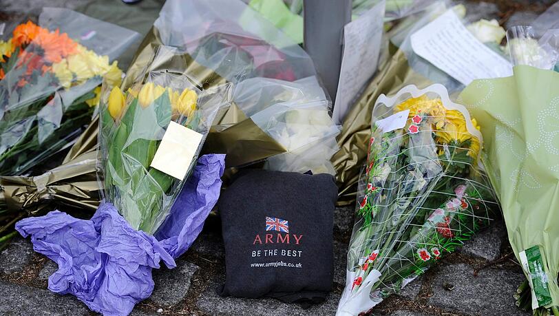 Nach dem grausamen Mord an einem Soldaten auf offener Straße ist das "German Finale" in London nur noch Nebensache. Nach dem grausamen Mord an einem Soldaten auf offener Straße ist das "German Finale" in London nur noch Nebensache.