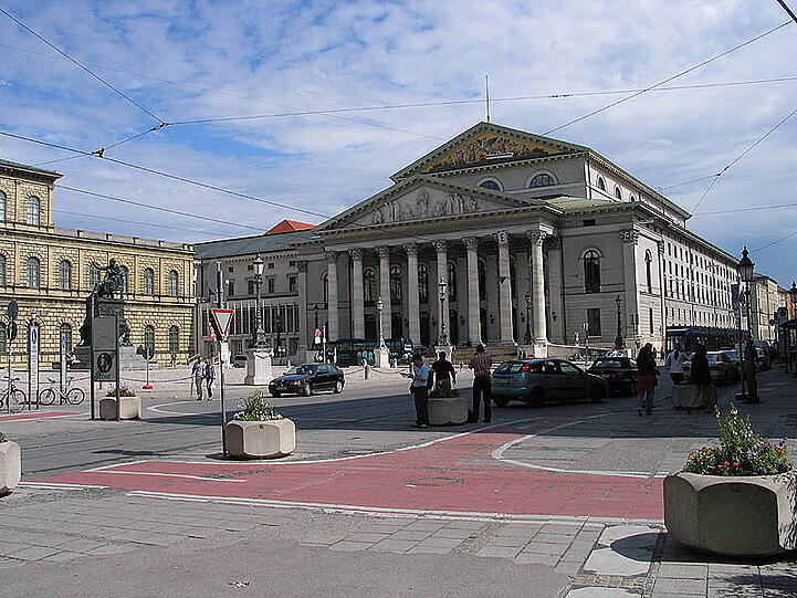 Der Max-Joseph-Platz ist derzeit alles andere als einladend.