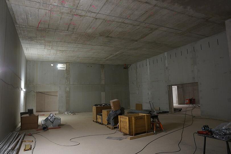 Im Neubau: In diesen noch kahlen Raum kommt eine Probebühne.
