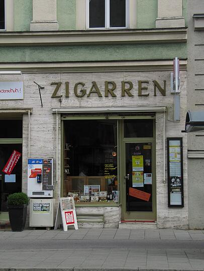 An manchen Ecken weht auch noch der Charme der 50er Jahre durchs Viertel.