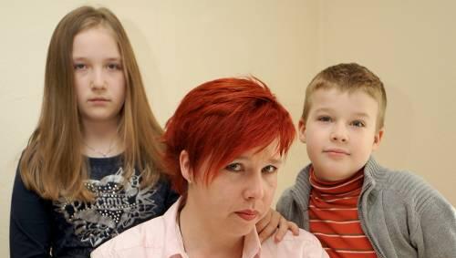 Patricia Freyermuth (41) sagt, ihre Kinder Frédéric und Julie blieben auf der Strecke, wenn sie Vollzeit arbeiten muss. Patricia Freyermuth (41) sagt, ihre Kinder Frédéric und Julie blieben auf der Strecke, wenn sie Vollzeit arbeiten muss.