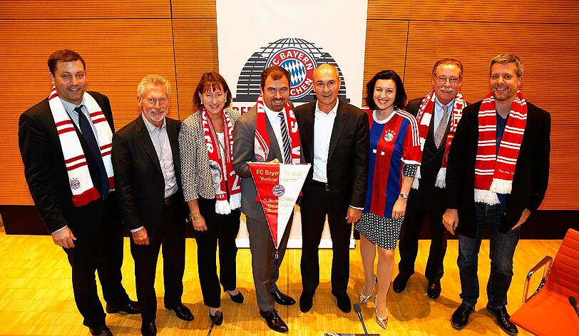 Der FC Bayern darf ab sofort die "Berliner Fraktion" des Bundestags zu seinen Fanklubs zählen.