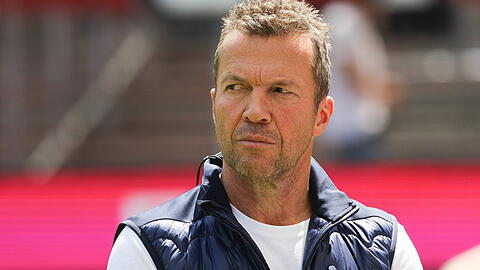 "Man muss auch mal loslassen": In seiner neuesten Sky-Kolumne verurteilt Lothar Matthäus das jüngste Vorgehen von Bayern-Patron Uli Hoeneß in der Trainersuche des FC Bayern.