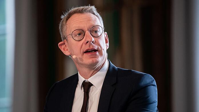 Sport&ouml;konom Christoph Breuer sieht in der Pr&auml;mie ein sportpolitisches Man&ouml;ver.