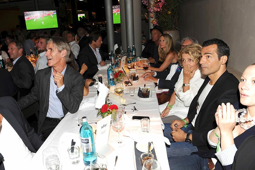 Die Bilder von der Sky Opening Party im "Heart"' .