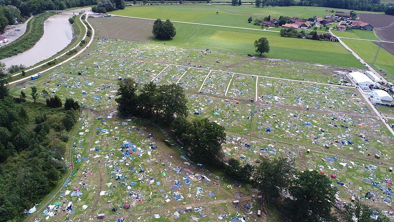 Unwetter-Chaos beim Chiemsee Summer 2017. Die Bilder.