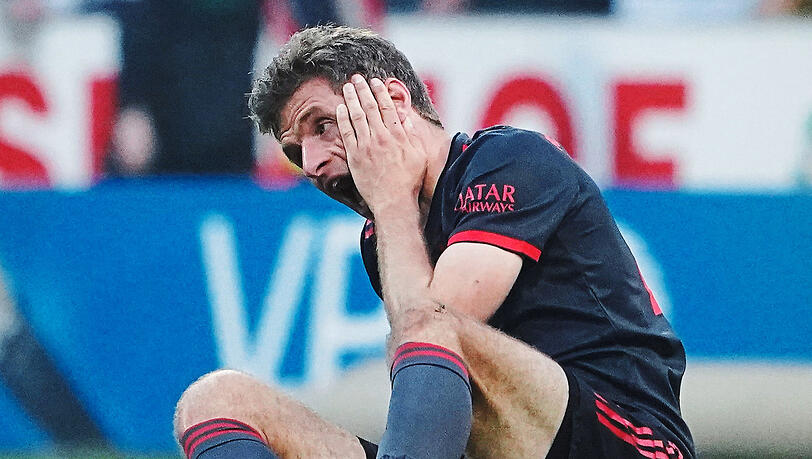 Thomas Müller sitzt seit einiger Zeit bei Spielen nur noch auf der Bank.